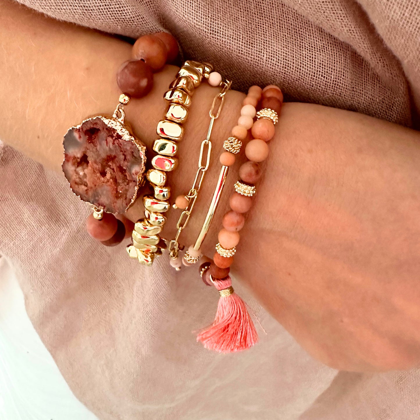 Pink agate crystal bracelet