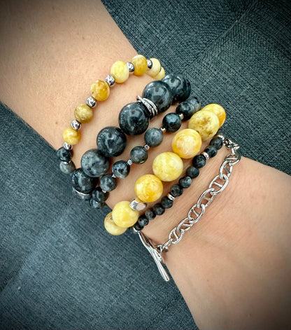 Black labradorite and yellow jade bracelet